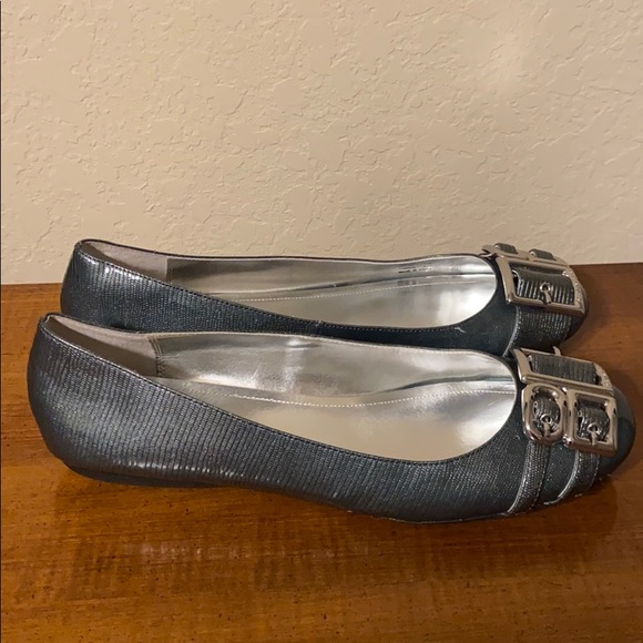 Calvin Klein flats - Picture 2 of 3